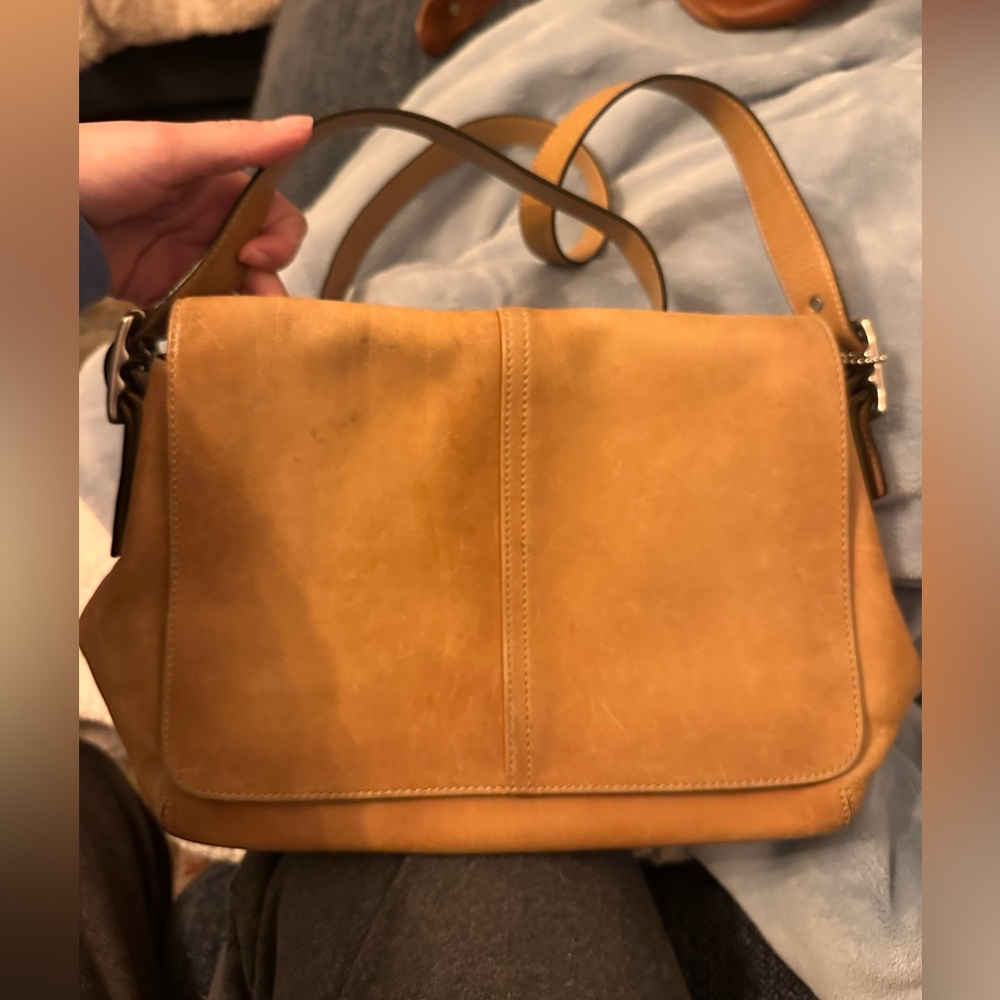 COACH 9570 Hampton Camel Crossbody Leather Women's Bag